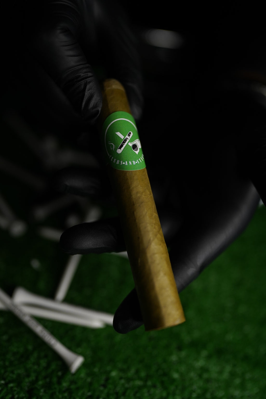 5 - Iron!  Premium Nicaraguan 6 X 60 Gordo Candela Cigar - Wholesale